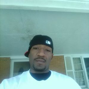 Meet your Posher, Derrick